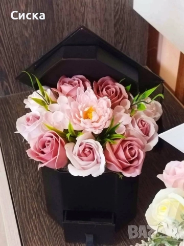 Тематични букети със 11 броя сапунени цветя от пластечен сапун за абитуриенти💃🏼 или абсолвенти, снимка 14 - Подаръци за жени - 49792923