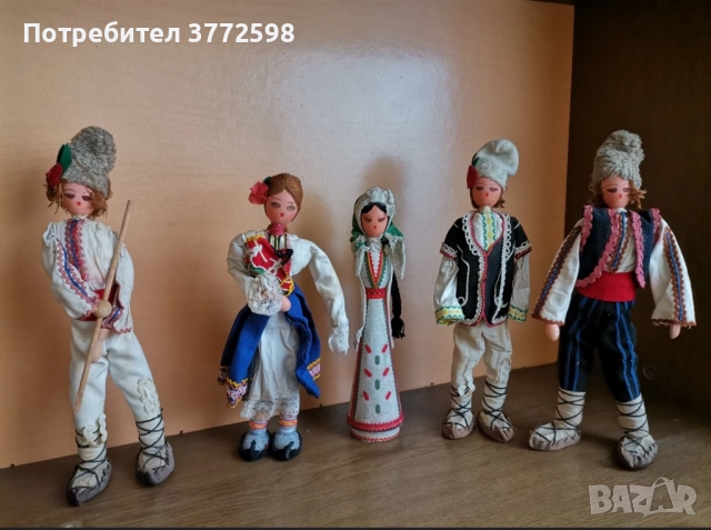 Дървени кукли с народна носия, снимка 3 - Антикварни и старинни предмети - 52307183