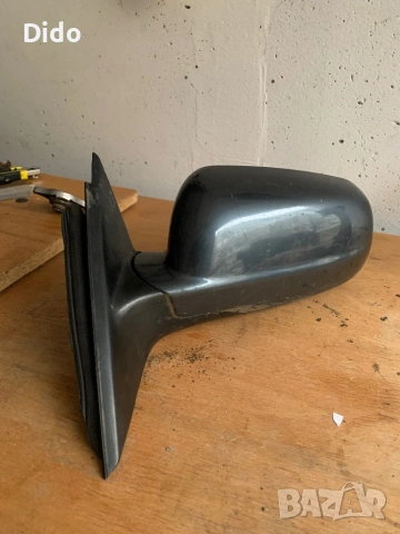 Огледало за Фолксваген , снимка 2 - Части - 53192950