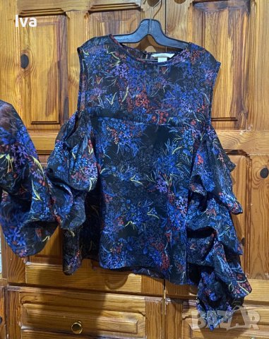 Дамска ефирна блузка с голи рамена