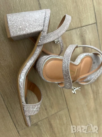 Елегантни сандали на ток, снимка 4 - Сандали - 50747891