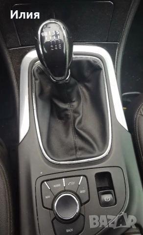 Опел Инсигния 2011 година. , снимка 5 - Автомобили и джипове - 52927332