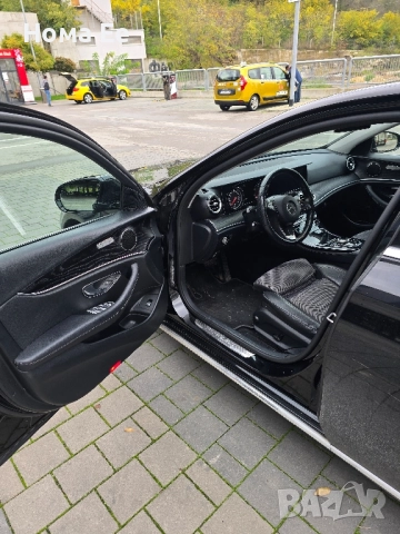 мерцедес бенц Е 220 d, снимка 6 - Автомобили и джипове - 52386504