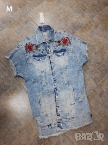 Нова колекция дънково яке с камъни и бродерия на намаление