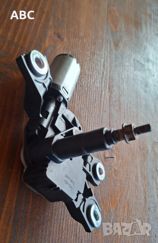 Моторче задна чистачка за Vw Passat B6 комби, снимка 4 - Части - 51348075