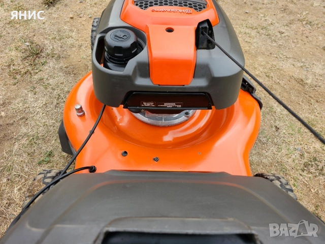 САМОХОДНА КОСАЧКА HUSQVARNA 4X4 HONDA. КАТО НОВА , снимка 12 - Градинска техника - 51840435