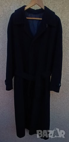 Черно дълго дамско палто с реглан ръкав и цепка отзад., снимка 1 - Палта, манта - 43516788