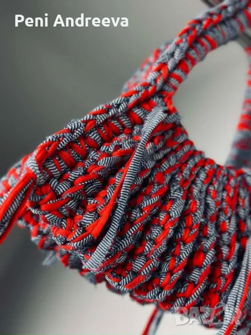 Плетени малки чанти, снимка 14 - Чанти - 49182766