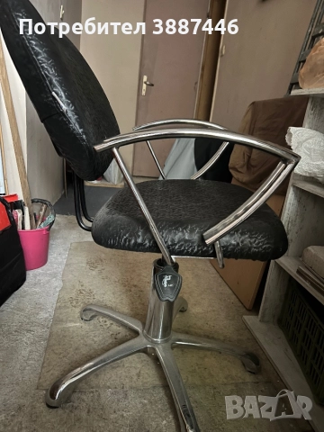 фризьорски стол, снимка 4 - Фризьорски столове - 52410651