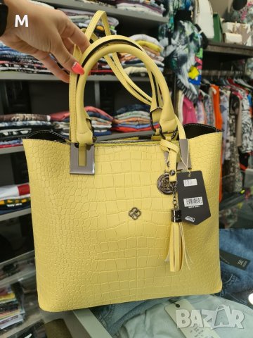 Нова колекция луксозна чанта с два вида дръжки на намаление , снимка 1 - Чанти - 34394937
