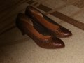 Продавам елегантни официални дамски обувки № 40, снимка 1 - Дамски елегантни обувки - 33580276