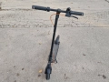 Електрическа тротинетка Segway Ninebot  KickScooter  F2 Pro  като нова, снимка 2
