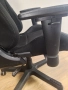 Геймърски стол DXRacer отлично работещи механизми и здрав черен текстил, снимка 2