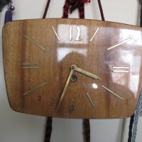 Стенен часовник, снимка 1 - Антикварни и старинни предмети - 28307728