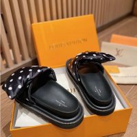 Дамски чехли LOUIS VUITTON (35-40) - реплика, снимка 4 - Чехли - 37412460