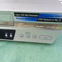 JVC Super VHS HI-FI  HR-S 5972, снимка 4 - Плейъри, домашно кино, прожектори - 36423871