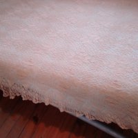 Уникална плетена покривка за легло ,каре българска бродерия, снимка 1 - Покривки за легло - 32878362