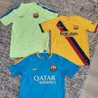Детски тениски на Fc.Barcelona , снимка 1 - Детски тениски и потници - 44894046