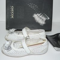 GEOX Сандали, с лепки, лачени, бели, затворени пети - 33 номер, 222мм, снимка 2 - Детски обувки - 28722872