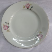 Порцеланови чинии, снимка 13 - Чинии - 44113150