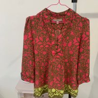 Красива дамска блуза в размер S, снимка 2 - Блузи с дълъг ръкав и пуловери - 44118717