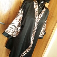 Черен сатенен халат с животински принт Л/ХЛ без колан, снимка 2 - Нощници - 26391478