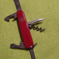 Швейцарско джобно ножче Victorinox , снимка 1 - Други ценни предмети - 43383763