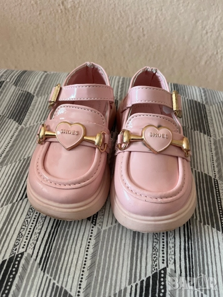 Детски лачени обувки, снимка 1