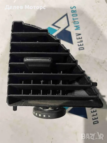 084305-006 десен централен въздуховод, духалка от Seat Leon ST FR, 1.8 TSI 180 кс., двигател CJSA, снимка 1