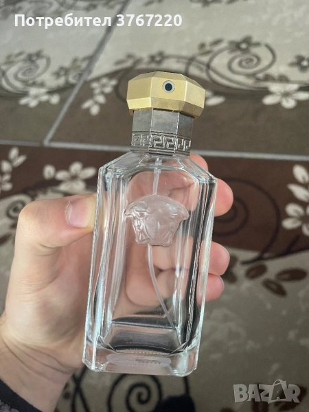 Шише от парфюм на Versace , снимка 1