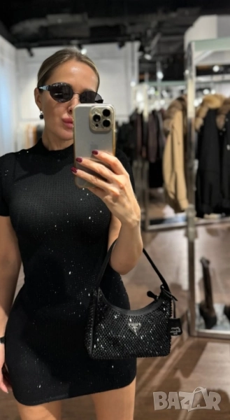 чанта с камъни prada , снимка 1