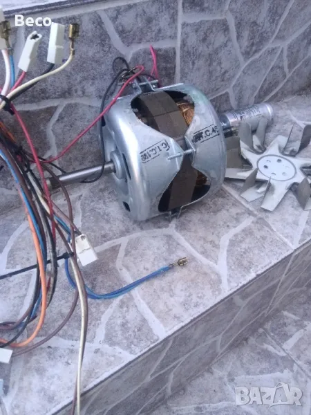 двигател за сушилня INDESIT , снимка 1