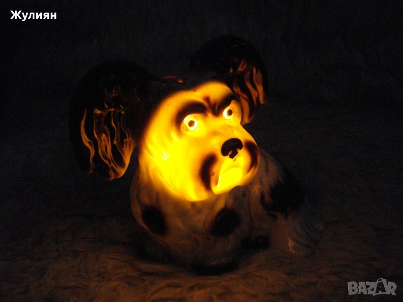 СТАРА ПОРЦЕЛАНОВА НОЩНА ЛАМПА КУЧЕ, снимка 1