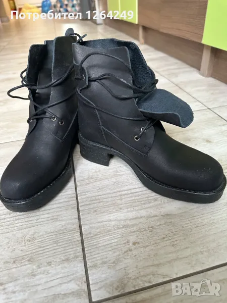 Боти, снимка 1