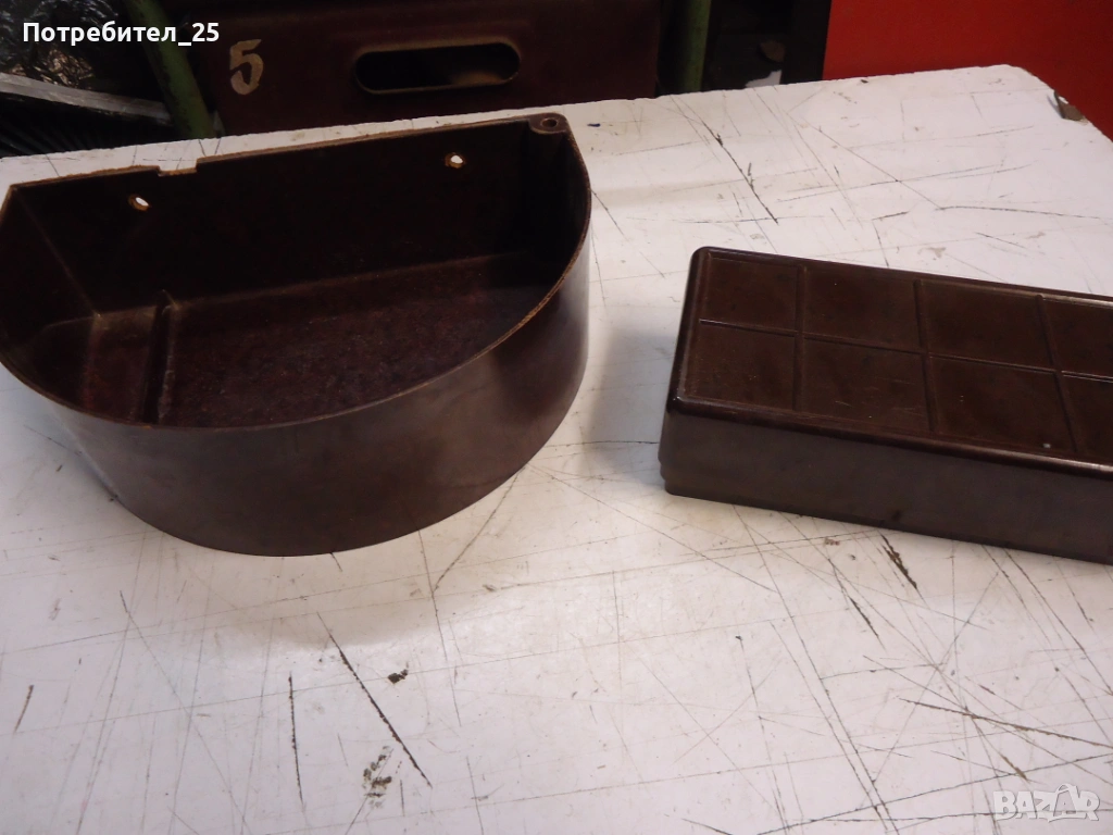 Бакелитени кутии от шевни машини., снимка 1