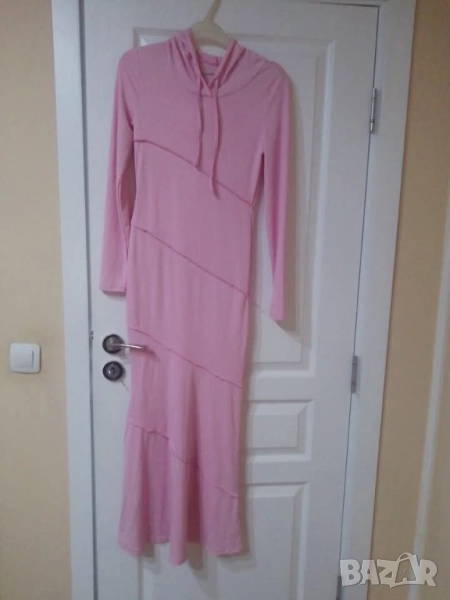 Дамска рокля с качулка , снимка 1