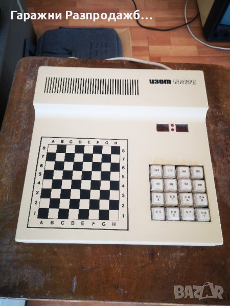 Лот от 8 работещи електронни шаха, снимка 1