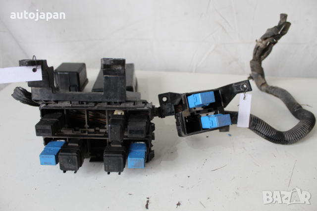 Кутия с релета Нисан примера п12 2.0 140кс комби 02г Nissan primera p12 2.0 140hp 2002, снимка 2 - Части - 44860105