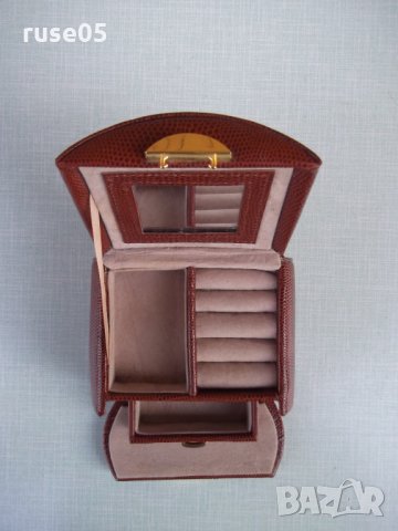 Чанта дамска с огледало и чекмедже, снимка 4 - Чанти - 26841190