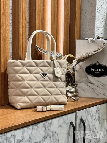 чанти prada , снимка 5 - Чанти - 50745556