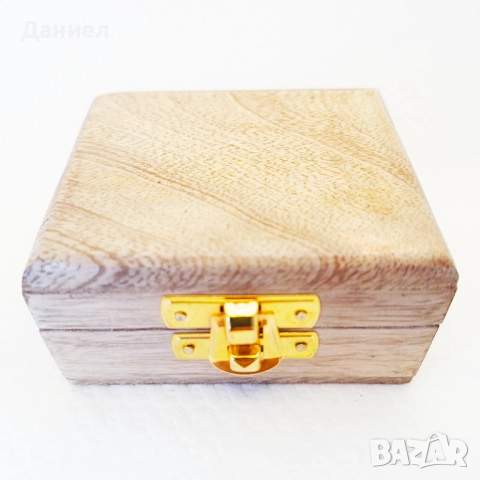 Бронзов компас с никелово покритие в дървена кутия , снимка 2 - Подаръци за жени - 43060728