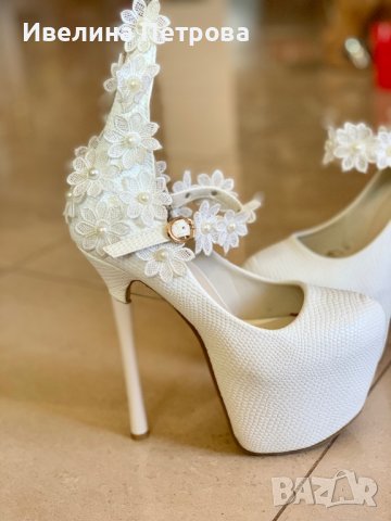 Бели сватбени / дизайнерски обувки, снимка 2 - Дамски обувки на ток - 38108553