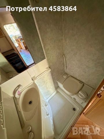 Продавам каравана на къмпинг Юг, снимка 18 - Каравани под наем - 53581888