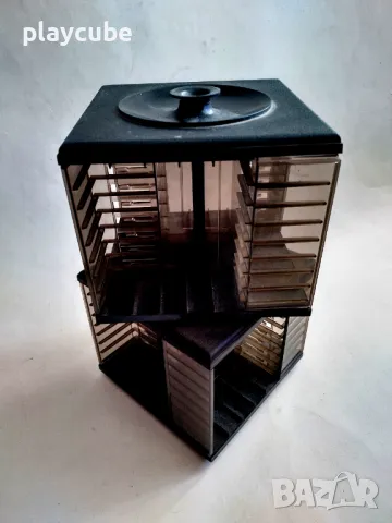 Два броя двойни поставки за аудио касети - Касетник