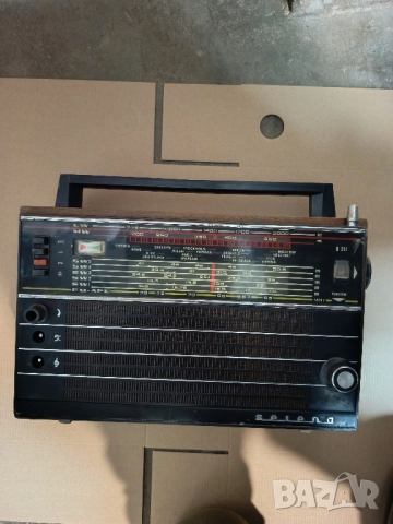 Радио транзистор Селена В211, снимка 2 - Радиокасетофони, транзистори - 51789777