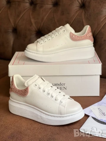 дамски маратонки Alexander Mcqueen , снимка 2 - Маратонки - 50749533