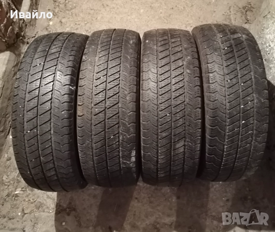 Продавам 4 броя Зимни гуми 215.65.16С дот 2019 barum 