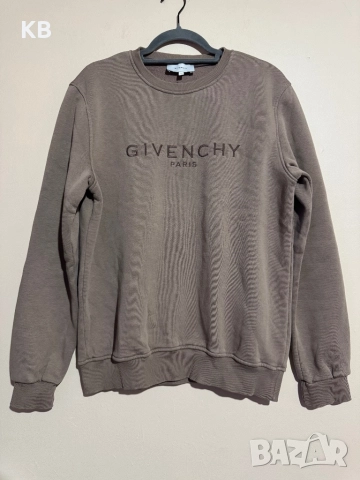 Givenchy Hoodie.