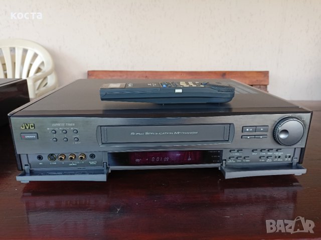 ВИДЕО JVC HR-S6900, снимка 1 - Декове - 37795702