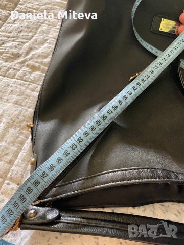 Дамска чанта, снимка 4 - Чанти - 31539367